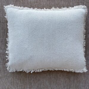coussin-chambre-garcon-couleur-clair-min